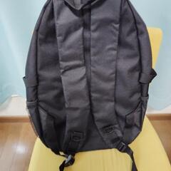 黒いメッシュリュック.バックパック　☆メッシュ素材の黒いリュック、ストレッチコード付きで収納力抜群。の画像
