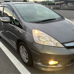 ホンダ フィット シャトル - ハイブリッド。の画像