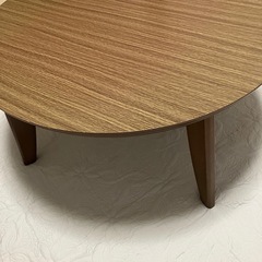 こたつ用丸型テーブルの画像