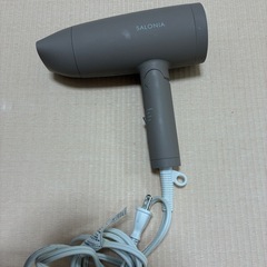 サロニア　ドライヤーの画像