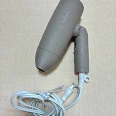 サロニア　ドライヤーの画像