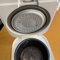 TIGER 炊飯器　3合炊きの画像