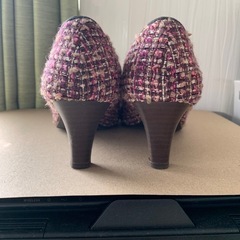 秋冬のパンプスの画像