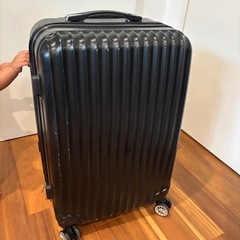 キャリーケースの画像