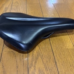GIANT純正サドルの画像