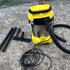 取引中　ケルヒャー KARCHER WD 3 S 乾湿両用バキュームクリーナー  の画像