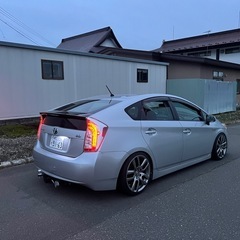 事故車　30プリウス車検長いの画像