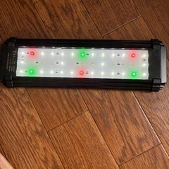 水槽用LEDライトの画像