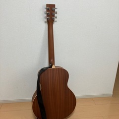 アコースティックギターの画像