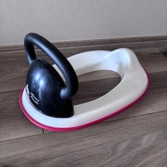 【受け渡し者決定済み】おむつ、補助便座、踏み台の画像