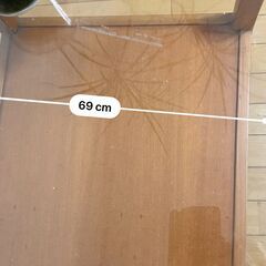 ガラステーブルの画像
