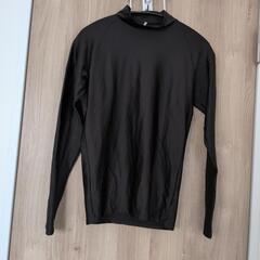 新品　ラッシュガード　M
