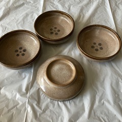 小さいお椀の画像