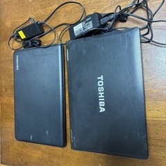 ノートパソコン2台の画像
