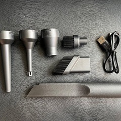 【値下げ対応可】コードレス ハンディクリーナー 掃除機の画像