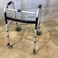 2508-39  アルミ製　折りたたみ歩行器の画像