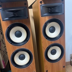 JBL SV500 トールボーイスピーカーの画像
