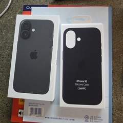 iPhone 16 ブラック　128GB SIMフリー　美品の画像