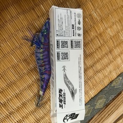 絶対釣れる。まだ使ってないエギ3.5寸とめっちゃくちゃ使ったエギの画像