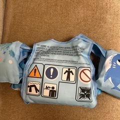 子供用　ライフジャケットの画像