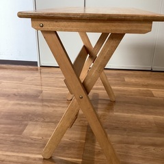 折りたたみテーブル【町田市再生家具】0825B
の画像