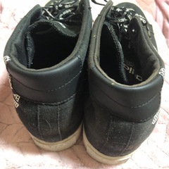 スニーカーadidasレディースの画像