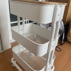 IKEA イケア RÅSHULT ロースフルト ワゴン ホワイト 天板 付きの画像