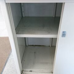◎ イナバ物置 スチール物置 高さ90㎝ 幅82㎝ 奥行55㎝ 倉庫 収納庫 1部欠品ありの画像