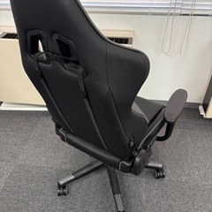 meseracing ゲーミングチェアの画像