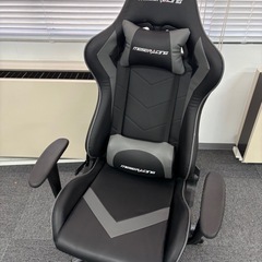 meseracing ゲーミングチェアの画像