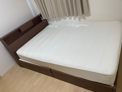 【譲り先決まりました】ダブルベッド+マットレス