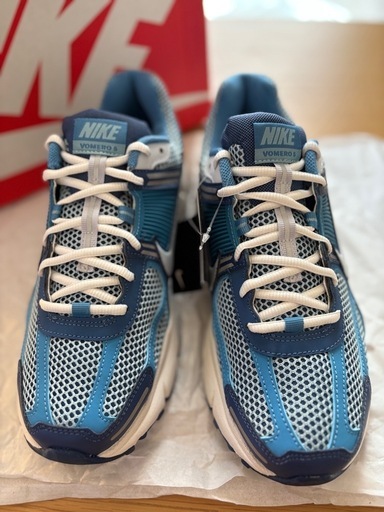 NIKE スニーカー ボメロ5 メンズ 決まりました