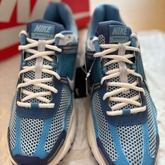 NIKE スニーカー ボメロ5 メンズの画像
