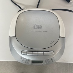 EAST EA-CRCA ポータブルCDプレーヤーの画像