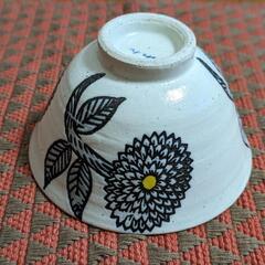 美品）波佐見焼 勲山窯 お茶碗 柄ダリア（半年間しか使っていません）の画像