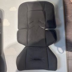 Nunaベビーシート&ISOFIXの画像