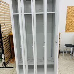 【ジモティー割引で最大15％OFF⭐️】Ceha スチールロッカー 4人用 鍵ありの画像