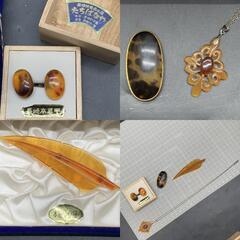J318　本鼈甲色 カフス ペンダントトップ ブローチ 等 4点おまとめ メンズレディース　アクセサリー長崎本鼈甲色　たちばなや　和装小物 まとめ売り べっ甲色 鼈甲色の画像