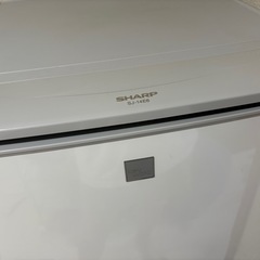 SHARP冷蔵庫の画像