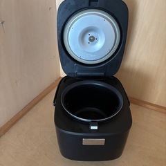 炊飯器の画像