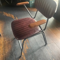 ダイニングチェアの画像