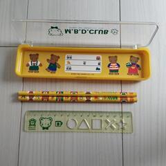 クマさん柄の筆箱セットの画像