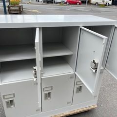 小型　6人用ロッカー　鍵付きの画像