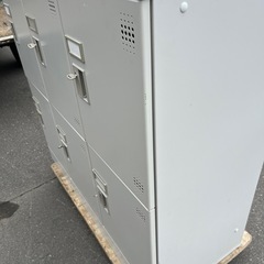 小型　6人用ロッカー　鍵付きの画像