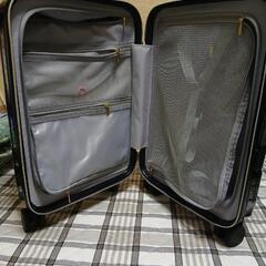 【お取引中】黒のスーツケースSサイズ：約35×22×55cmの画像
