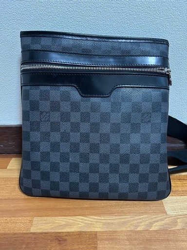 LOUIS VUITTONショルダーバッグ