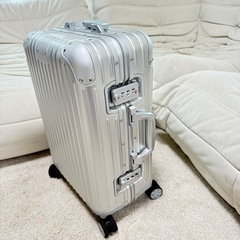 RIMOWA スーツケース機内持ち込みOKの画像