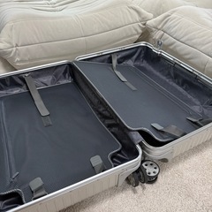 RIMOWAエルサイズ スーツケース　の画像