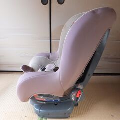 チャイルドシート（タカタ）の画像
