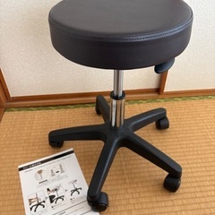 折りたたみエステベッド&スツールセットの画像